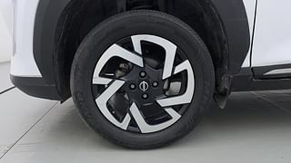 Used 2022 Nissan Magnite XV Premium Turbo (O) Petrol Manual tyres LEFT FRONT TYRE RIM VIEW