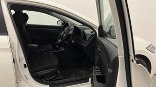 Used 2018 Hyundai Elantra [2016-2022] 2.0 S Petrol Manual interior RIGHT SIDE FRONT DOOR CABIN VIEW