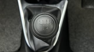 Used 2013 Toyota Etios [2010-2017] VX D Diesel Manual interior GEAR  KNOB VIEW