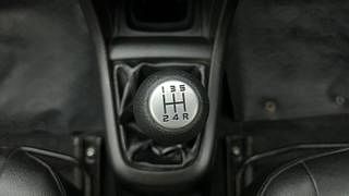 Used 2015 Maruti Suzuki Swift [2011-2017] VXi Petrol Manual interior GEAR  KNOB VIEW