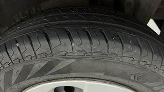 Used 2015 Maruti Suzuki Swift [2011-2017] VDi ABS Diesel Manual tyres LEFT REAR TYRE TREAD VIEW