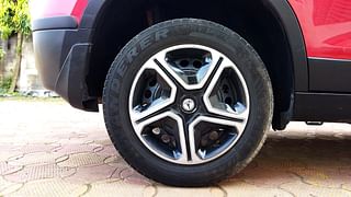 Used 2017 Maruti Suzuki Vitara Brezza [2016-2020] VDi (O) Diesel Manual tyres RIGHT REAR TYRE RIM VIEW