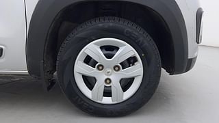 Used 2019 Renault Kwid [2015-2019] RXL Petrol Manual tyres RIGHT FRONT TYRE RIM VIEW