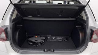 Used 2021 Hyundai Venue [2019-2022] SX 1.0  Turbo Petrol Manual interior DICKY INSIDE VIEW
