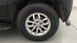 Used 2018 Mahindra TUV300 [2015-2020] T8 mHAWK100 Diesel Manual tyres LEFT REAR TYRE RIM VIEW