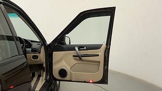 Used 2014 Tata Safari Storme [2012-2015] 2.2 EX 4x2 Diesel Manual interior RIGHT FRONT DOOR OPEN VIEW