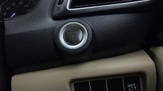 Used 2019 honda Amaze 1.5 VX CVT i-DTEC Diesel Automatic top_features Keyless start