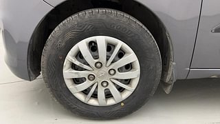 Used 2016 hyundai i10 Sportz 1.1 Petrol Petrol Manual tyres LEFT FRONT TYRE RIM VIEW