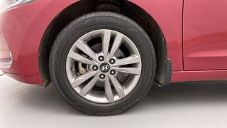 Used 2017 Hyundai Elantra [2016-2022] 2.0 SX MT Petrol Manual tyres LEFT FRONT TYRE RIM VIEW