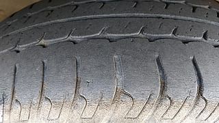 Used 2015 Maruti Suzuki Stingray [2013-2019] LXi Petrol Manual tyres RIGHT FRONT TYRE TREAD VIEW