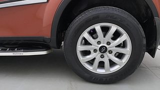 Used 2016 Mahindra XUV500 [2015-2018] W8 AT Diesel Automatic tyres LEFT REAR TYRE RIM VIEW