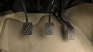 Used 2015 Maruti Suzuki Ertiga [2015-2018] Vxi CNG Petrol+cng Manual interior PEDALS VIEW