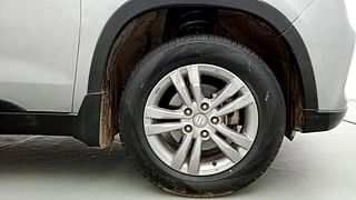 Used 2016 Maruti Suzuki Vitara Brezza [2016-2020] ZDi Diesel Manual tyres RIGHT FRONT TYRE RIM VIEW