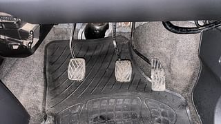 Used 2011 Maruti Suzuki Wagon R 1.0 [2010-2019] VXi Petrol Manual interior PEDALS VIEW