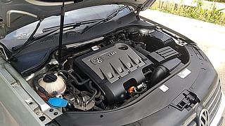 Used 2012 Volkswagen Passat [2011-2014] Highline DSG Diesel Automatic engine ENGINE RIGHT SIDE VIEW