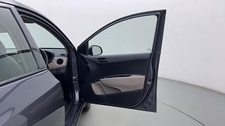 Used 2018 Hyundai Grand i10 [2017-2020] Magna 1.2 Kappa VTVT Petrol Manual interior RIGHT FRONT DOOR OPEN VIEW