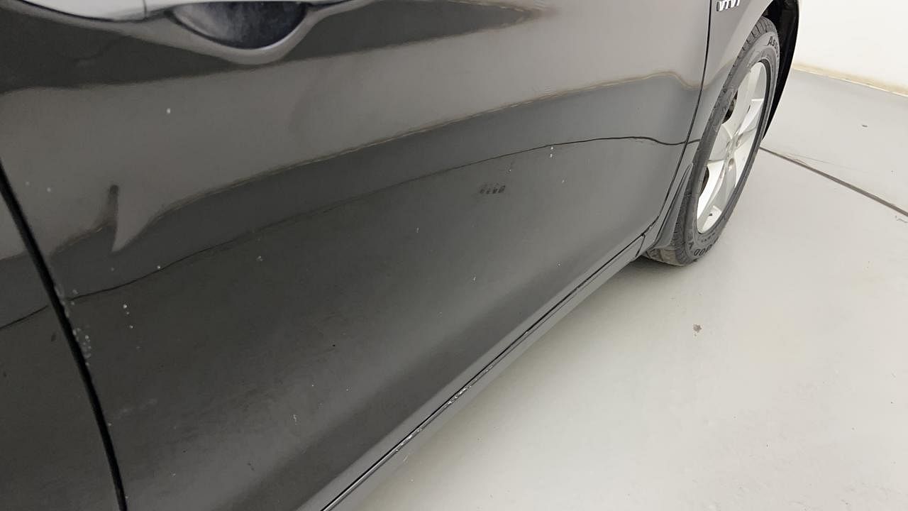 Used 2013 Hyundai Neo Fluidic Elantra [2012-2016] 1.8 SX MT VTVT Petrol Manual dents MINOR DENT