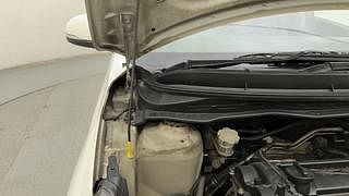 Used 2013 Hyundai i20 [2012-2014] Sportz 1.2 Petrol Manual engine ENGINE RIGHT SIDE HINGE & APRON VIEW