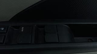 Used 2016 Maruti Suzuki Celerio VXI AMT Petrol Automatic top_features Power windows