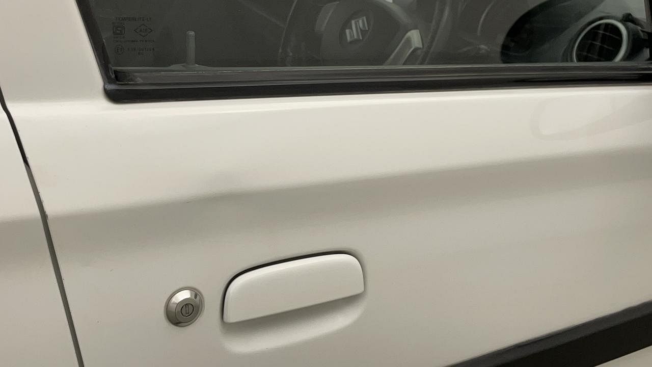 Used 2016 Maruti Suzuki Alto 800 [2012-2016] Lxi Petrol Manual dents MINOR DENT