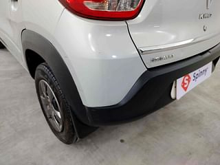 Used 2017 Renault Kwid [2017-2019] RXT 1.0 SCE Special Petrol Manual dents MINOR SCRATCH