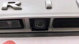 Used 2021 Renault Triber RXZ AMT Dual Tone Petrol Automatic top_features Rear camera