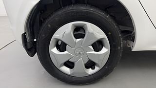 Used 2019 Tata Tiago [2016-2020] XTA Petrol Automatic tyres RIGHT REAR TYRE RIM VIEW