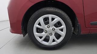Used 2018 Hyundai Grand i10 [2017-2020] Sportz 1.2 Kappa VTVT Petrol Manual tyres LEFT FRONT TYRE RIM VIEW