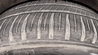 Used 2014 Hyundai Grand i10 [2013-2017] Asta 1.2 Kappa VTVT (O) Petrol Manual tyres LEFT FRONT TYRE TREAD VIEW