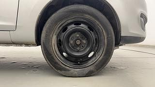 Used 2017 Tata Zest [2014-2019] XM 75 PS Diesel Diesel Manual tyres RIGHT FRONT TYRE RIM VIEW