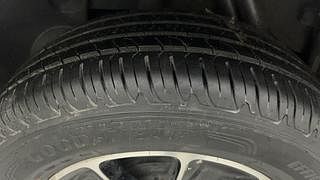 Used 2018 Renault Duster [2015-2020] RXS PetroL Petrol Manual tyres RIGHT REAR TYRE TREAD VIEW