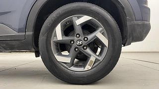 Used 2021 Hyundai Venue [2019-2021] SX 1.0 (O) Turbo Petrol Manual tyres LEFT REAR TYRE RIM VIEW