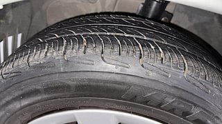 Used 2014 Ford Figo [2010-2015] Duratec Petrol ZXI 1.2 Petrol Manual tyres LEFT FRONT TYRE TREAD VIEW