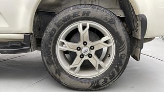 Used 2017 Mahindra Scorpio [2016-2017] S10 1.99 Diesel Manual tyres LEFT REAR TYRE RIM VIEW