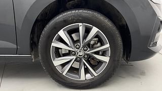 Used 2022 Skoda Slavia Style 1.5L TSI AT Petrol Automatic tyres RIGHT FRONT TYRE RIM VIEW