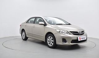 Used 2013 Toyota Corolla Altis [2011-2014] G Diesel Diesel Manual exterior RIGHT FRONT CORNER VIEW