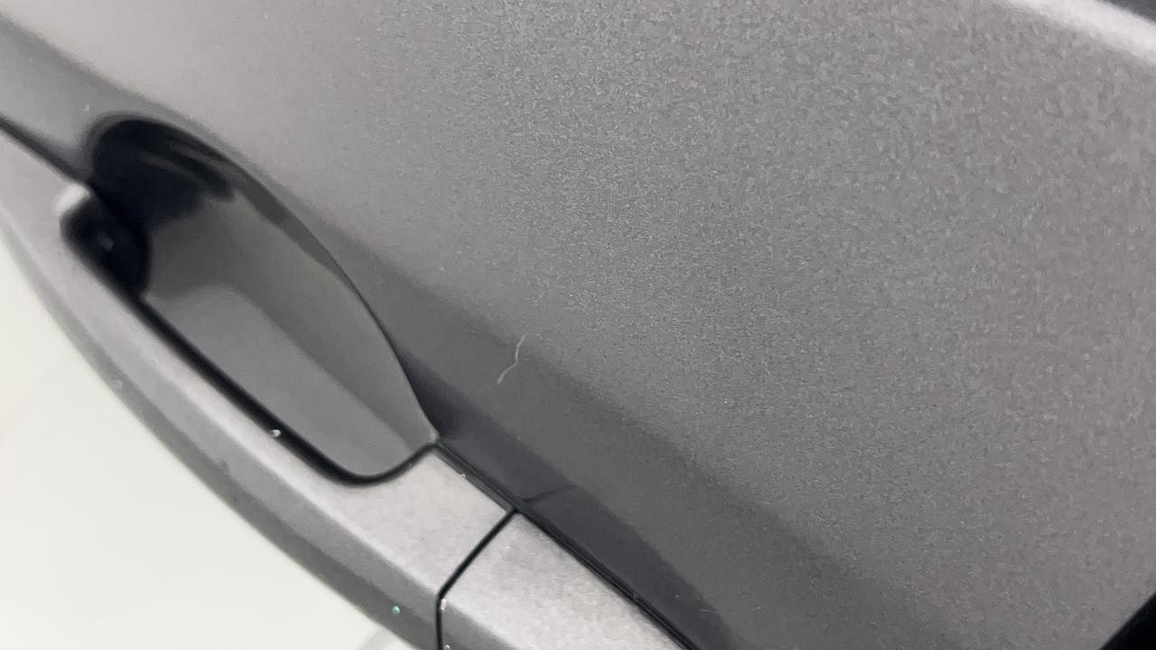 Used 2015 Maruti Suzuki Swift [2011-2017] VXi Petrol Manual dents MINOR SCRATCH