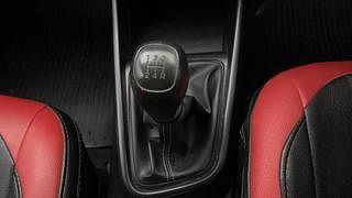 Used 2021 Hyundai New i20 Sportz 1.2 MT Petrol Manual interior GEAR  KNOB VIEW