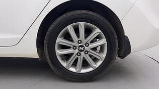 Used 2015 Hyundai Neo Fluidic Elantra [2012-2016] 1.8 SX MT VTVT Petrol Manual tyres LEFT REAR TYRE RIM VIEW