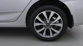 Used 2016 Hyundai Fluidic Verna 4S [2015-2018] 1.6 VTVT SX Petrol Manual tyres LEFT REAR TYRE RIM VIEW