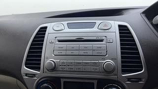 Used 2010 Hyundai i20 [2008-2012] Asta 1.2 Petrol Manual top_features Integrated (in-dash) music system
