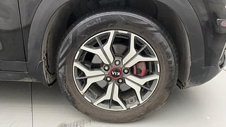 Used 2020 Kia Seltos GTX Plus AT D Diesel Automatic tyres RIGHT FRONT TYRE RIM VIEW