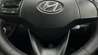 Used 2022 Hyundai Grand i10 Nios Sportz 1.2 Kappa VTVT Dual Tone Petrol Manual top_features Airbags
