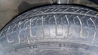 Used 2018 Maruti Suzuki Dzire [2017-2020] VXI AMT Petrol Automatic tyres RIGHT FRONT TYRE TREAD VIEW