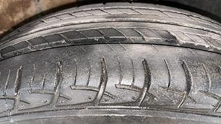 Used 2015 Volkswagen Polo [2015-2019] Trendline 1.2L (P) Petrol Manual tyres RIGHT FRONT TYRE TREAD VIEW