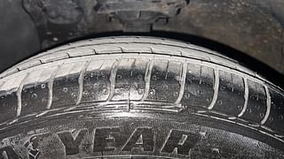 Used 2014 Hyundai Xcent [2014-2017] S Diesel Diesel Manual tyres LEFT FRONT TYRE TREAD VIEW