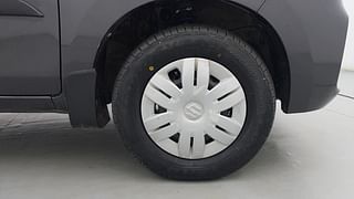 Used 2019 Maruti Suzuki Alto 800 Vxi Petrol Manual tyres RIGHT FRONT TYRE RIM VIEW