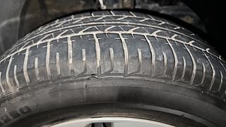 Used 2017 Maruti Suzuki Baleno [2015-2019] Delta Petrol Petrol Manual tyres RIGHT FRONT TYRE TREAD VIEW