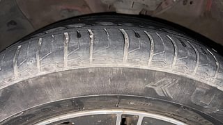 Used 2017 Hyundai Creta [2015-2018] 1.6 SX Plus Auto Diesel Automatic tyres LEFT FRONT TYRE TREAD VIEW