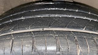Used 2011 Hyundai i20 [2011-2014] 1.2 sportz Petrol Manual tyres RIGHT FRONT TYRE TREAD VIEW